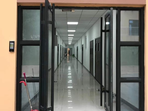 豪盛時(shí)代華城小區(qū)可視化樓宇對(duì)講系統(tǒng)改造施工，選擇陜西鑫安安防